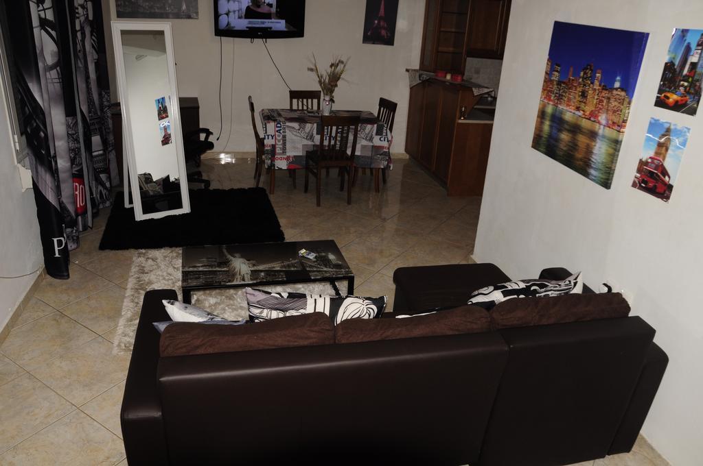 كاندية Ionias Apartment المظهر الخارجي الصورة